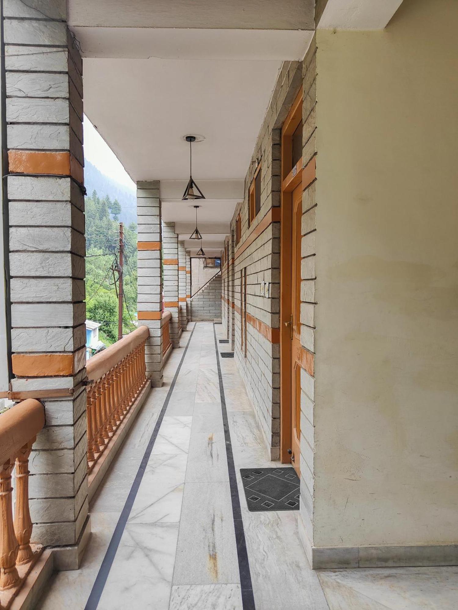 Hotel Arohi Vashist المظهر الخارجي الصورة