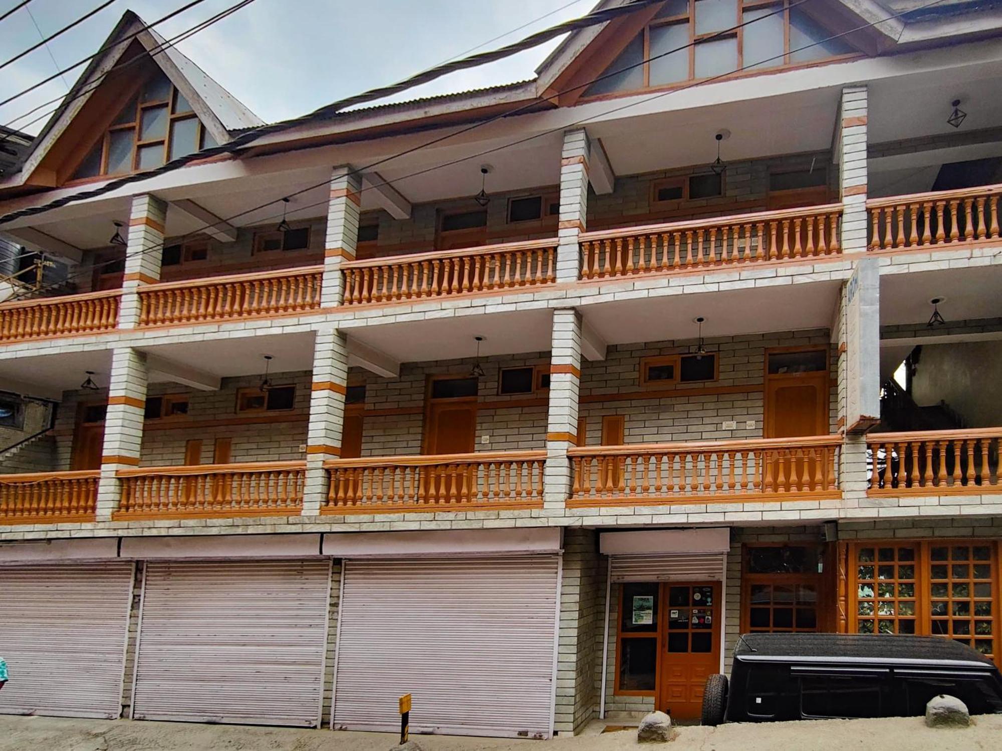Hotel Arohi Vashist المظهر الخارجي الصورة